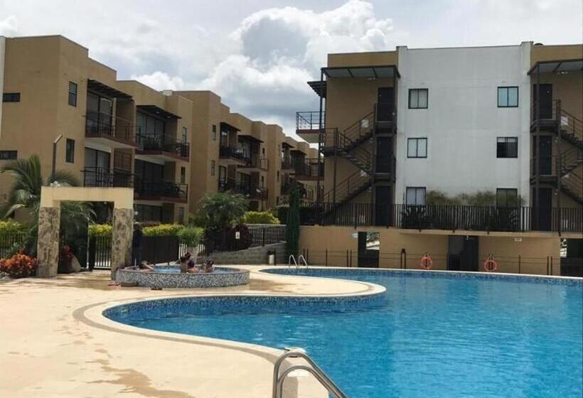 Apartamento Nuevo En El Eje Cafetero Aire Acondicionado, Piscinas, Bbq