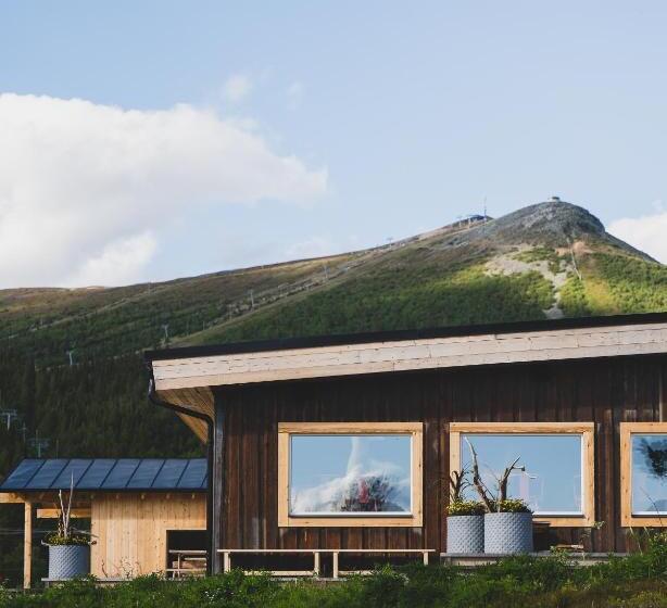 Lofsdalens Fjällhotell & Hotellbyns Lägenheter