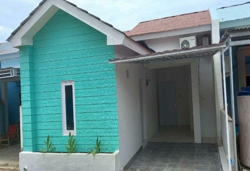 Отель Oyo 90974 Homestay Golo Koe Sejahtera