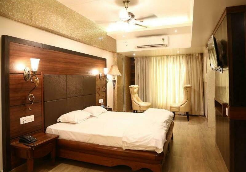 酒店 Nakshatra Regency