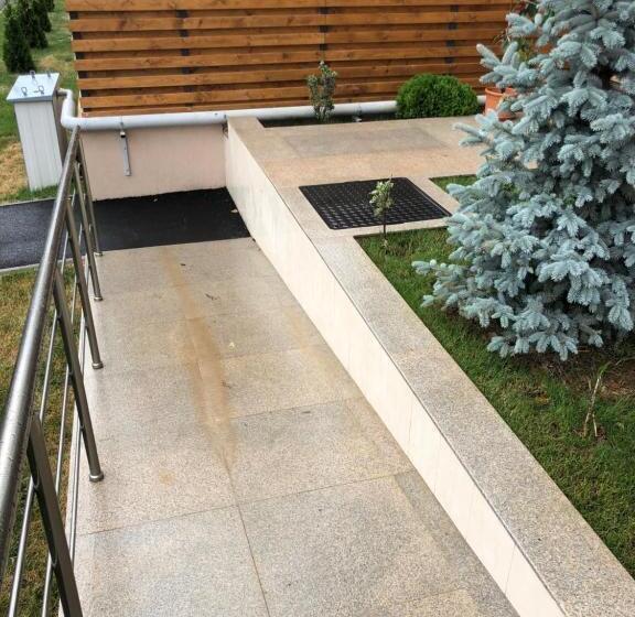 Marvelous 4 Room Penthouse Rooftop Terrace W14+w15