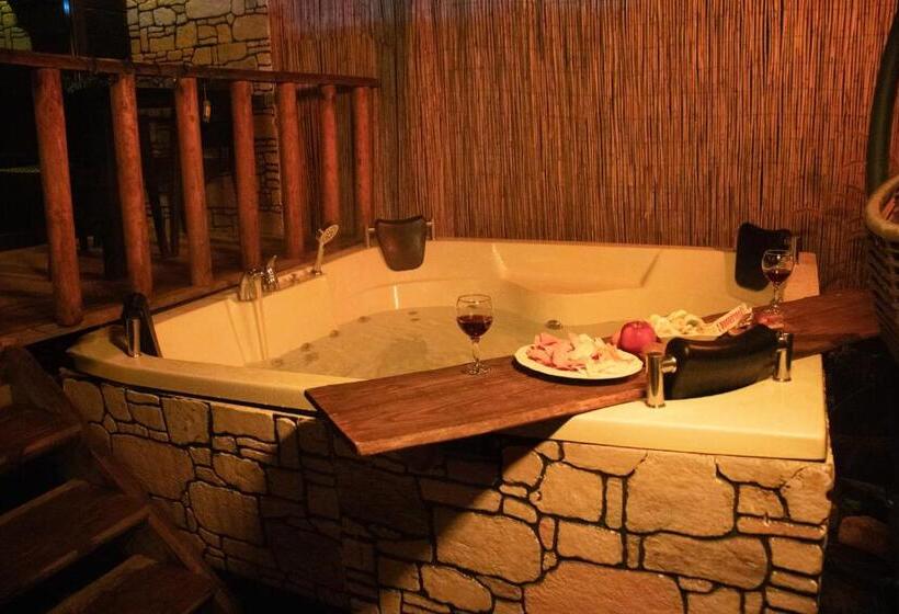 ベッドアンドブレックファースト Tree Bungalov Maşukiye