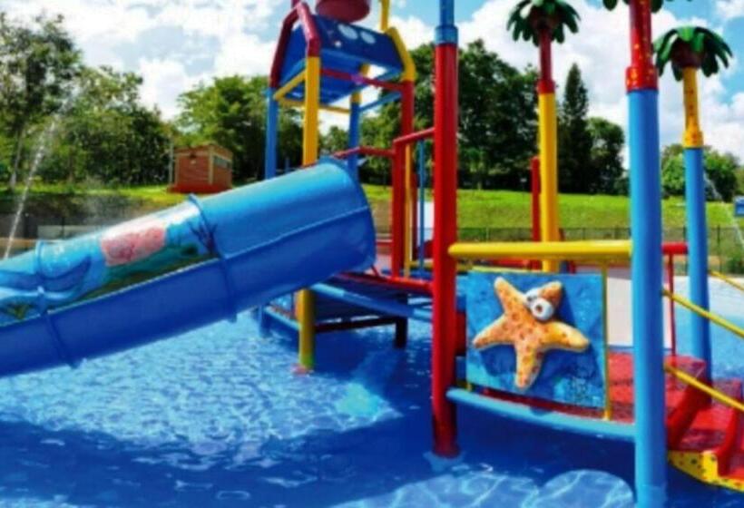 Bienvenido A Tu Segundo Hogar A Dos Cuadras Del Centro Recreaciónal Lagos Club Comfatolima