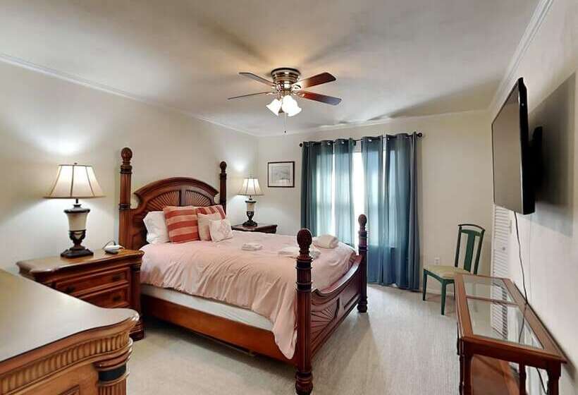 Intercoastal Dreams 201