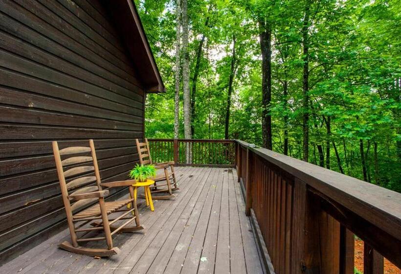 Little Cub Cottage   Mtn Views & Community Pools