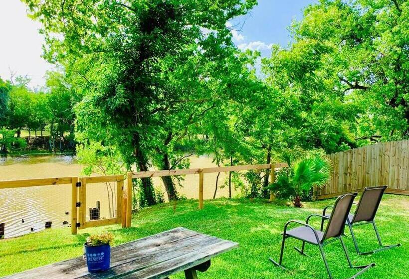 Mayfield @ Oyster Creek   Tranquil Creek & Nature!