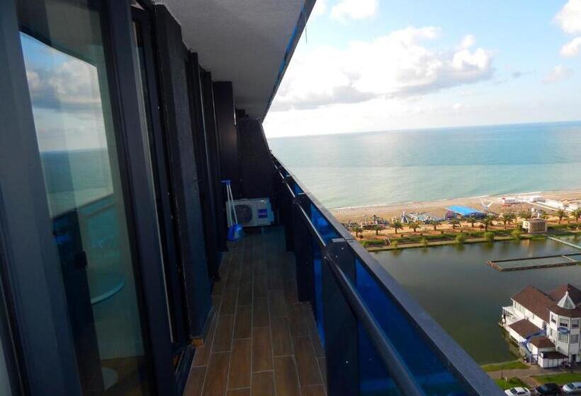 High Class Aparthotel In Orbi City Batumi