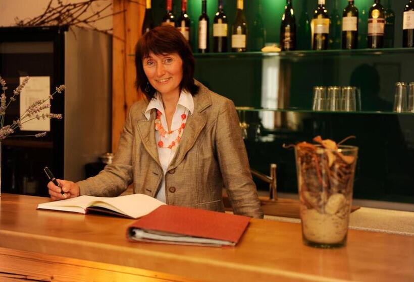 Bed and Breakfast Weingut Familie Schuster