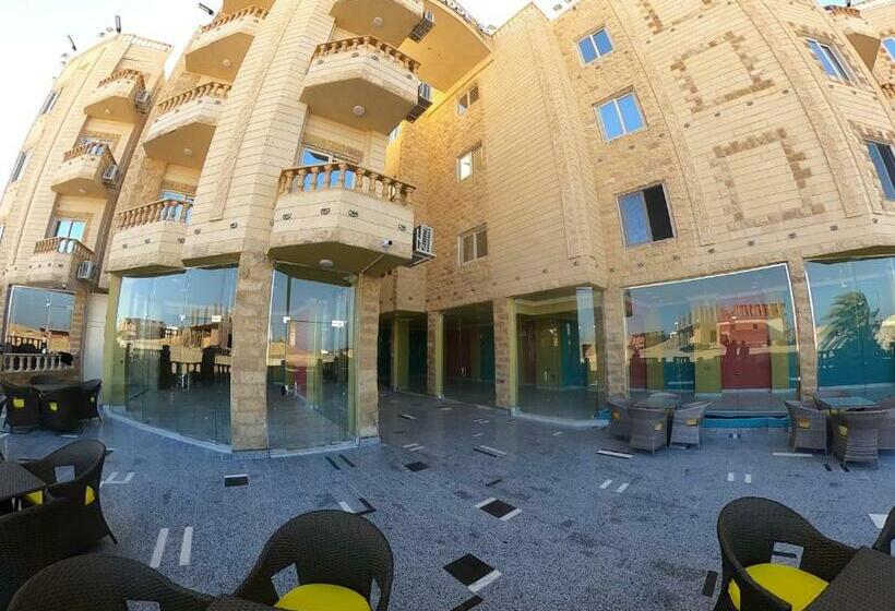 هتل Reef House