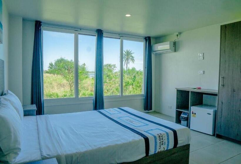 هتل Sailors Beach Fiji