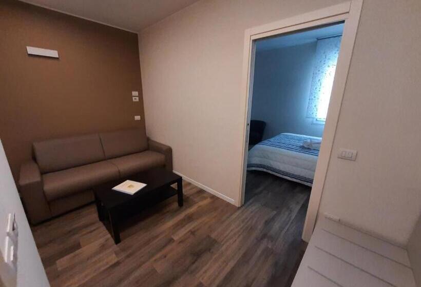 بنسيون Stop&go Suites And Apartments