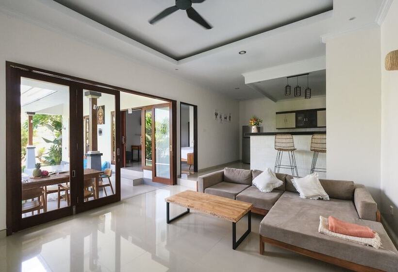 Fer Vio House Tumbak Bayuh