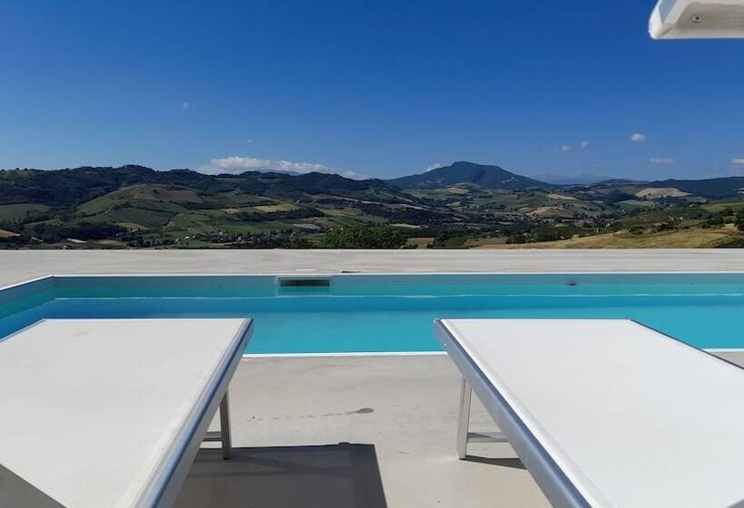 Immaculate 1bedroom Apartment In Ortezzano