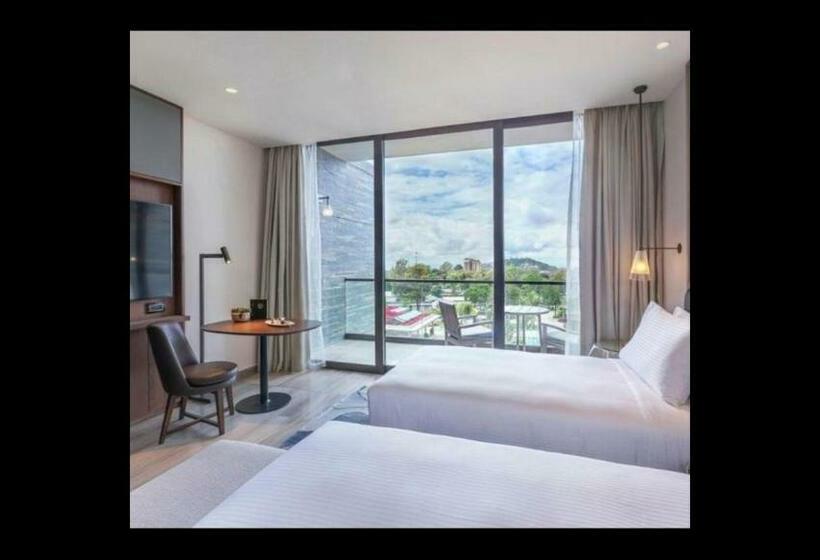 پانسیون Room In Bb Gran Melia Red Level Deluxe City View
