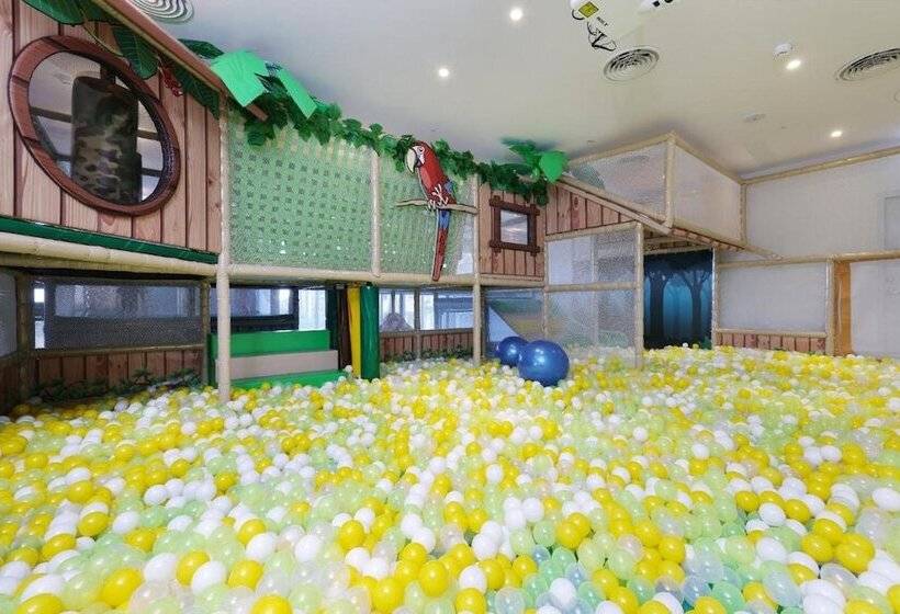 هتل Checkinn Magi Kids