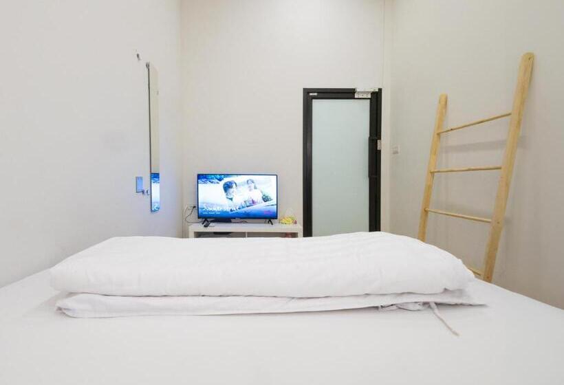 Paknap Hostel