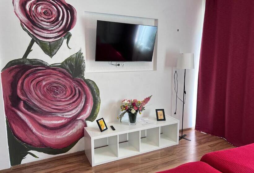 Rose No 4