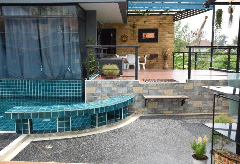 تختخواب و صبحانه Bkl Pool Villa Pattaya