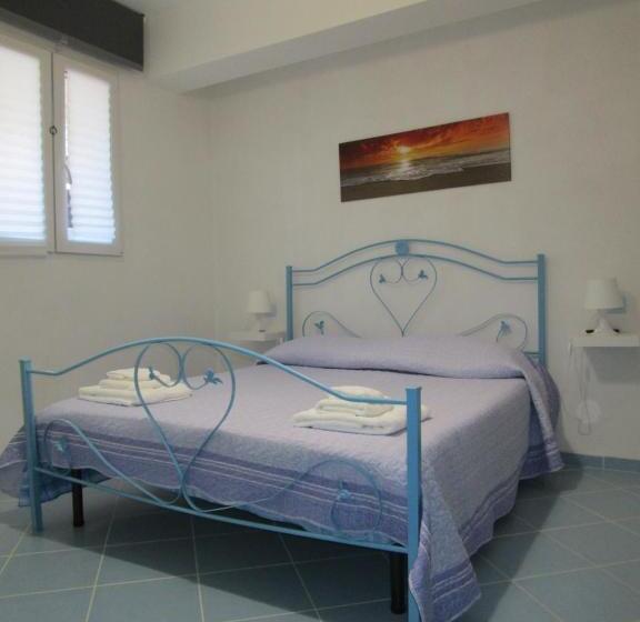 تختخواب و صبحانه Playa Dei Turchi