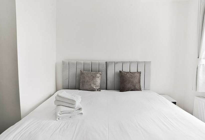The Euston Guest House  60