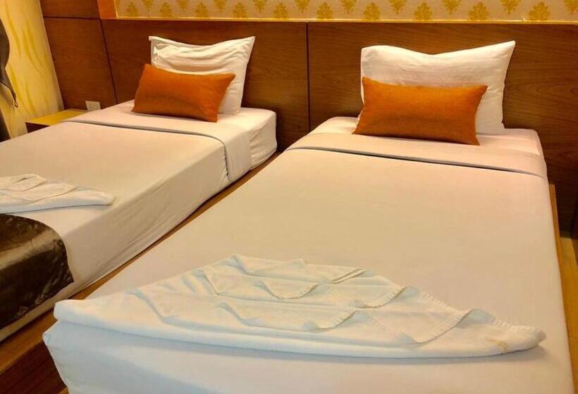 هتل Andaman Resort