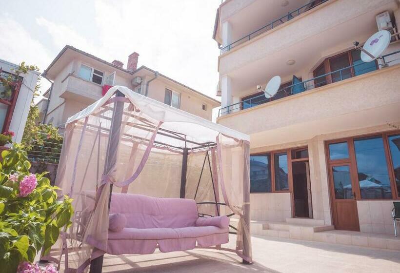 Пансион Dream House
