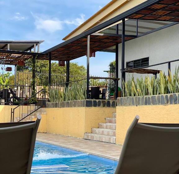 تختخواب و صبحانه Casa Campestre Hh