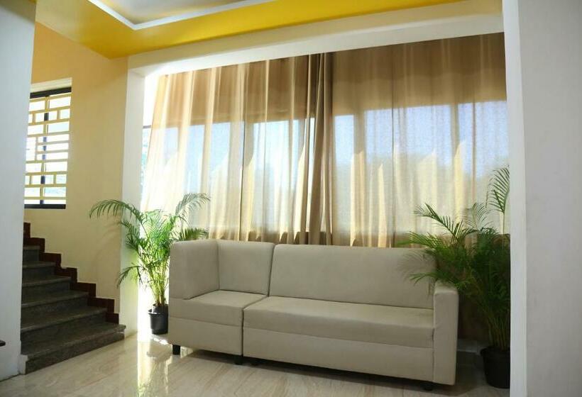 فندق Harsha Haritha Residency