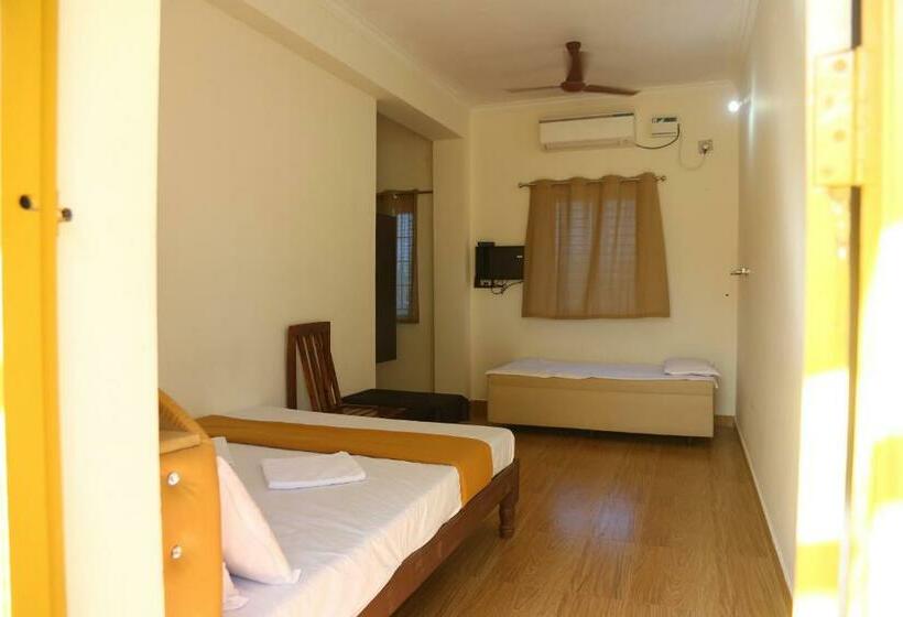 فندق Harsha Haritha Residency