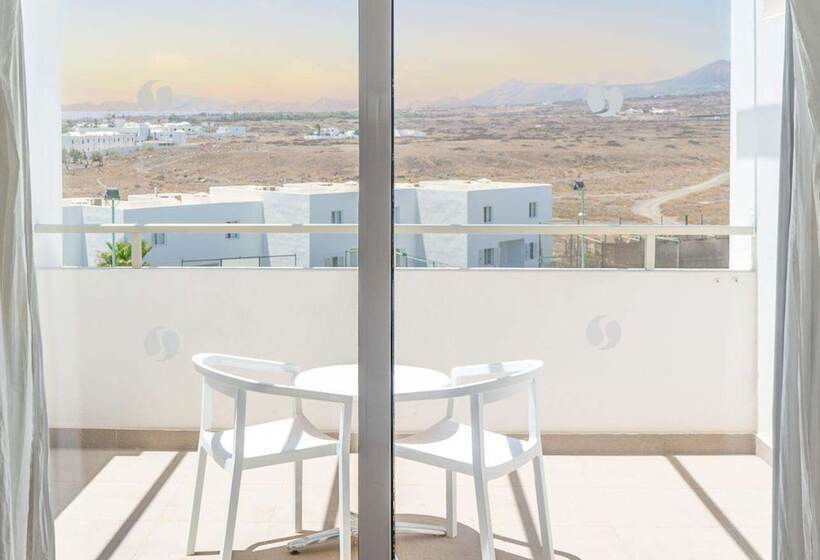 هتل Aequora Lanzarote Suites
