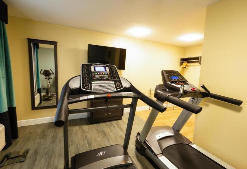 호텔 Hawthorn Extended Stay By Wyndham Saint Robert