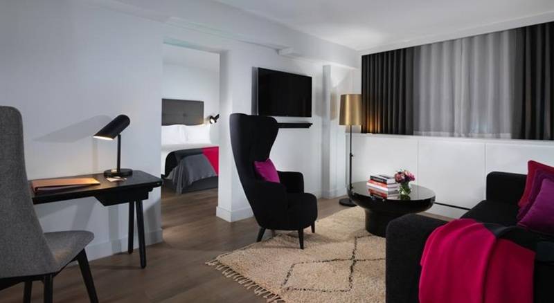 هتل Sea Containers London