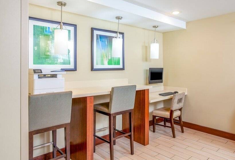 ホテル Staybridge Suites Denver   Central Park, An Ihg