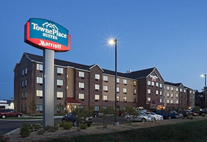 هتل Towneplace Suites By Marriott Dodge City