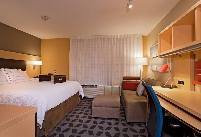 هتل Towneplace Suites By Marriott Dodge City