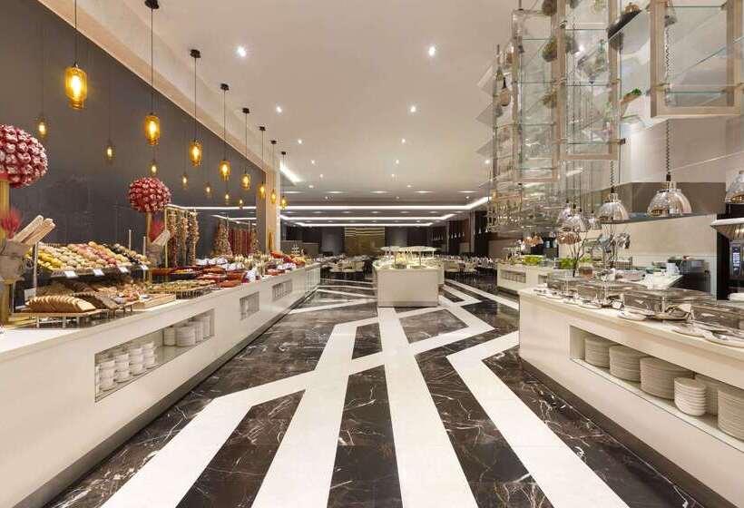 Wyndham Grand Istanbul Levent Hotel & Conference Center