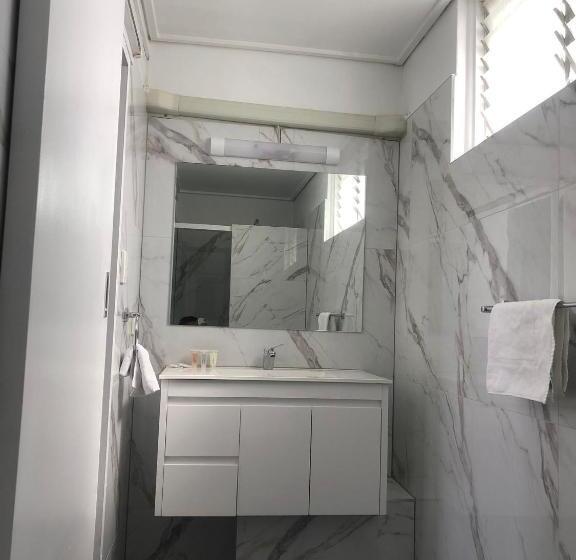 Gladstone Cbd Motel