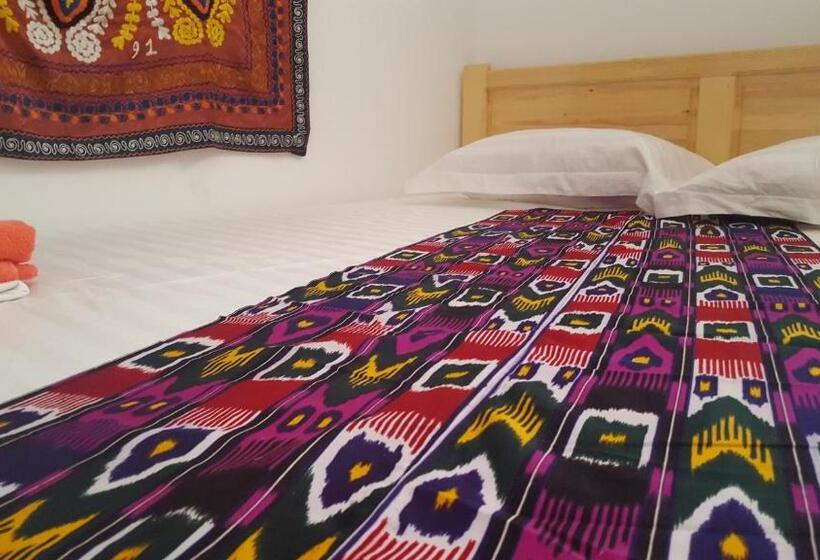 Amir Hostel