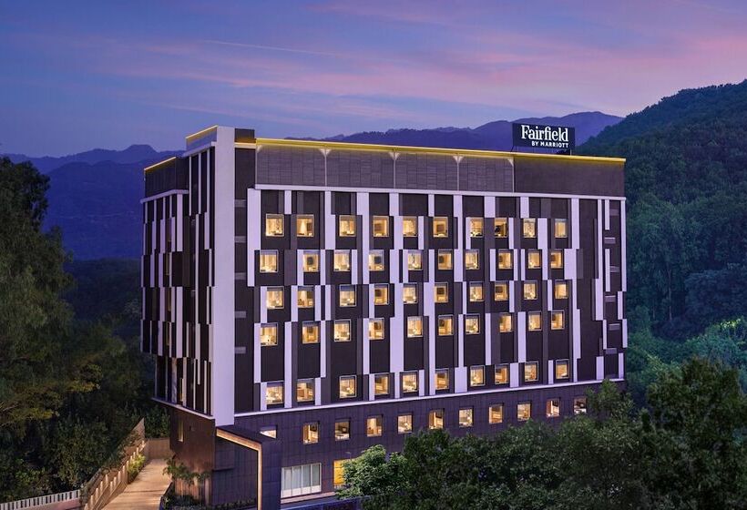בית מלון כפרי Fairfield By Marriott Dehradun