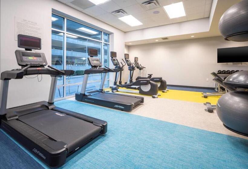 هتل Towneplace Suites By Marriott Louisville Downtown