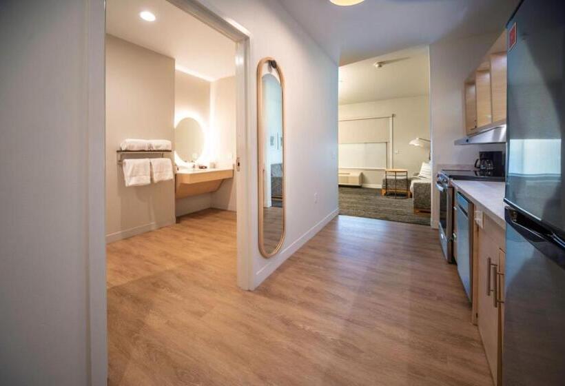 هتل Towneplace Suites By Marriott Louisville Downtown