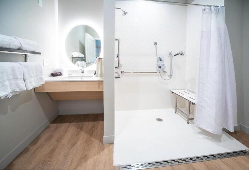 هتل Towneplace Suites By Marriott Louisville Downtown