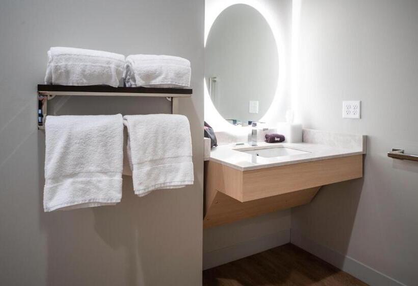 هتل Towneplace Suites By Marriott Louisville Downtown