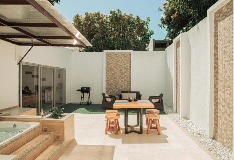 پانسیون Casa Lourdes