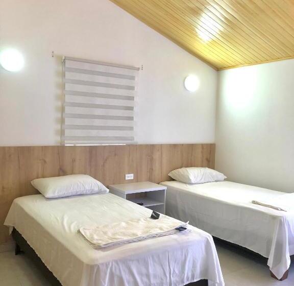 پانسیون Casa Lourdes