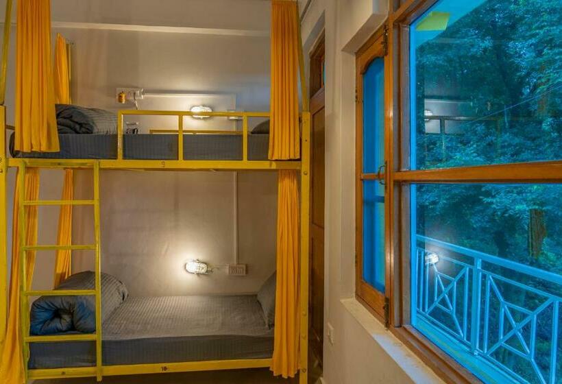 Whoopers Hostel Bir