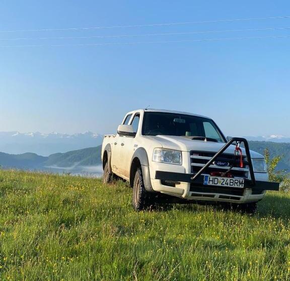 تختخواب و صبحانه Căsuța Din Pădure