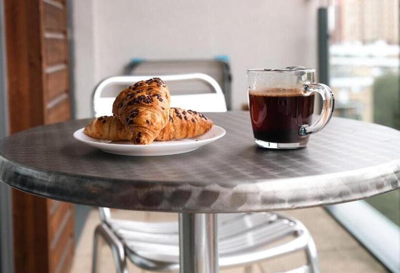 City View Apart Central Of Southampton 2 Beds & 2 Bath   Free Private Parking Space