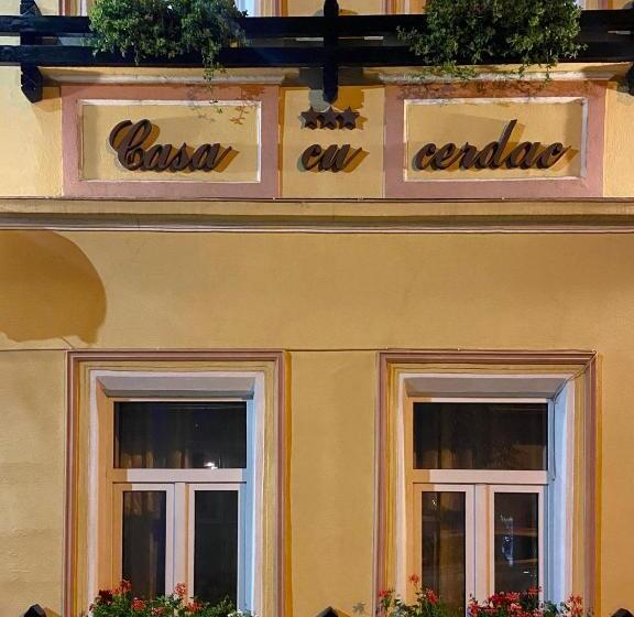 پانسیون Casa Cu Cerdac
