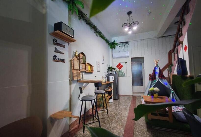 هاستل 棚棚屋室內帳篷民宿inn